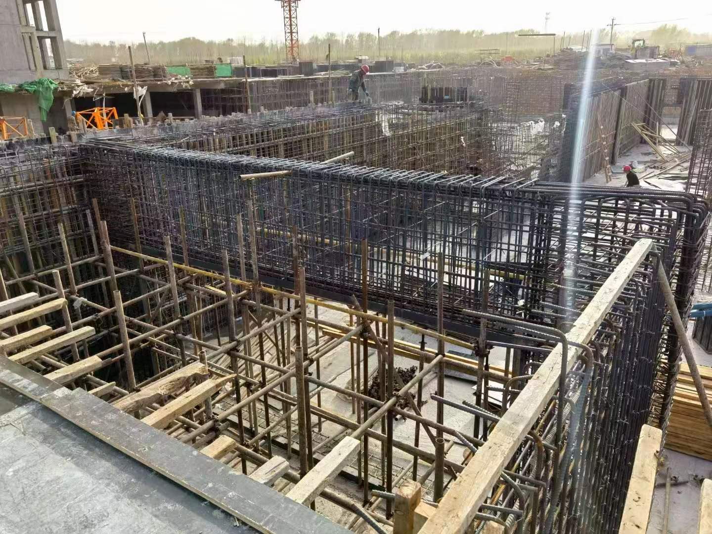 宝山建筑基础筏板施工时混凝土有哪些常见问题?